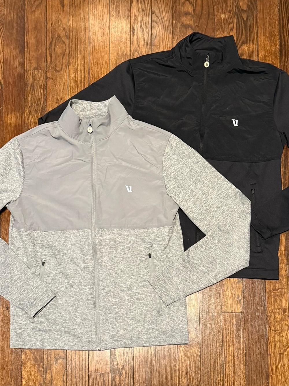 Lot of 2 Vuori Men’s Sunday Element Track Jackets V265 – XS